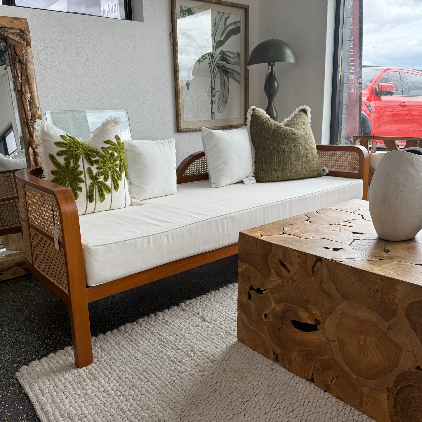 Venus Mahogany Rattan Daybed