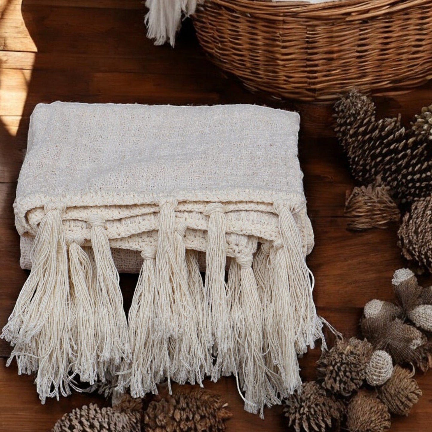 Kiara Beige/White Throw