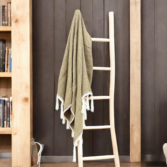 Mira Cosy Green Throw